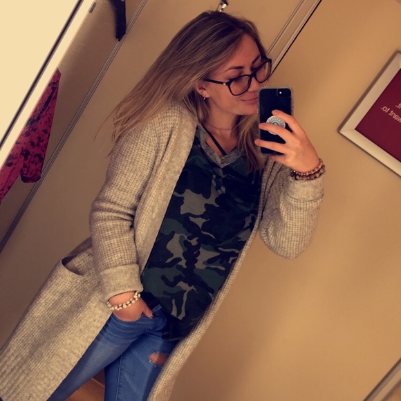 Meet your Posher, Lexee - Picture 2 of 2